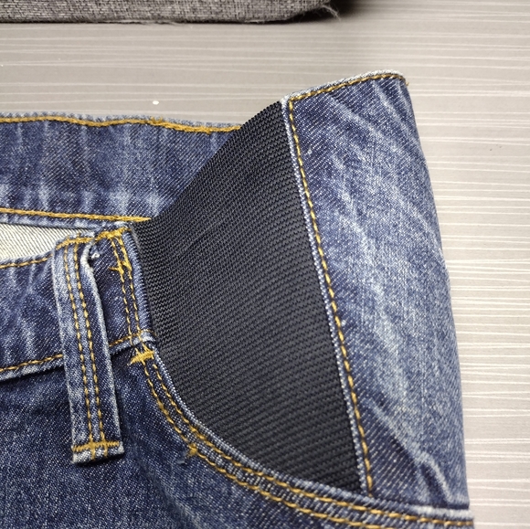 Isabel Maternity Shorts Womens Size 10 Midi Expandable Stretch Side  Panels NEW - Picture 4 of 12